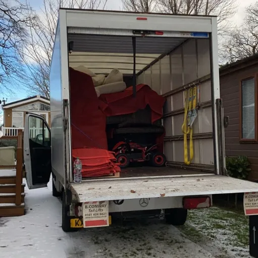 Professional North Wales industrial town moving team